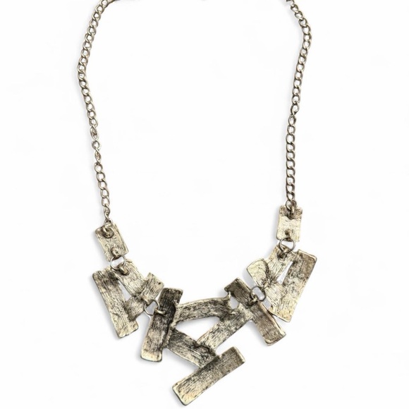 Vintage Silver Geometric Necklace With Adjustable Clasp - Like New - Picture 4 of 5